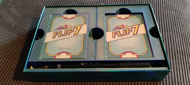 Parametric Flip 7 Insert (for sleeved cards)