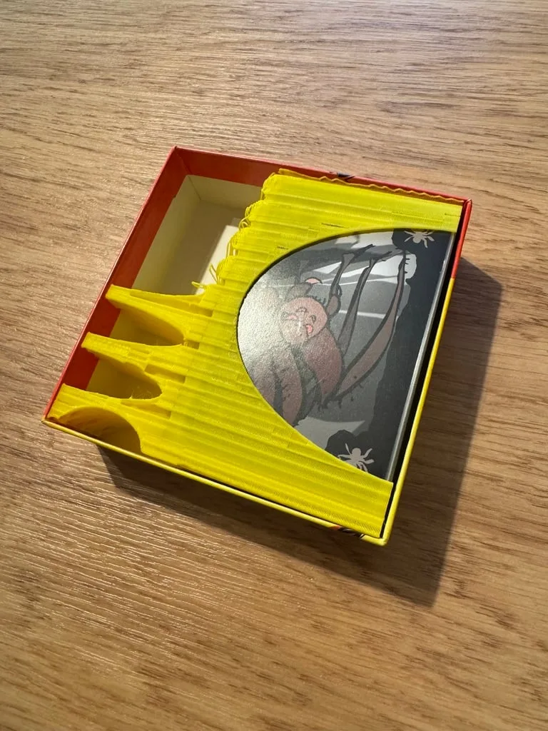 Cockroach Poker Sleeved Insert