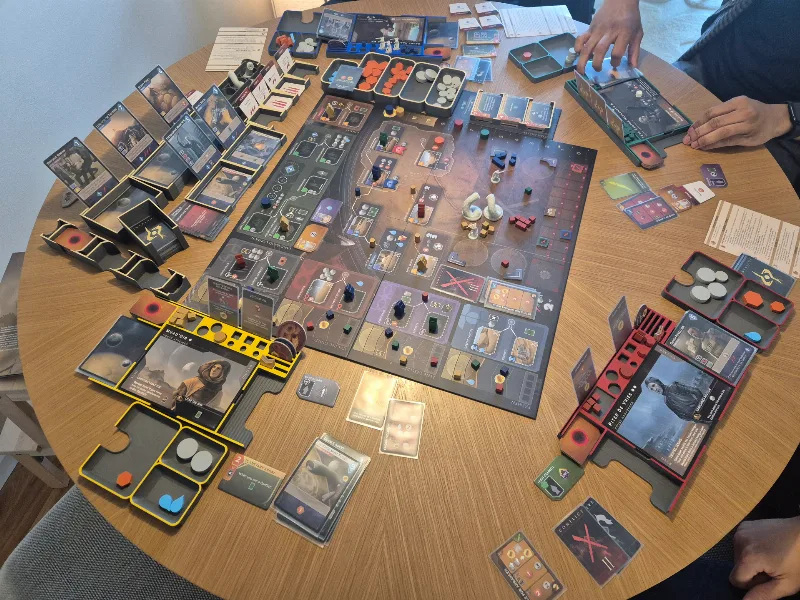 Dune Imperium Uprising + Bloodlines (Sleeved)
