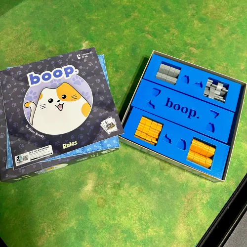 boop. Boardgame Insert