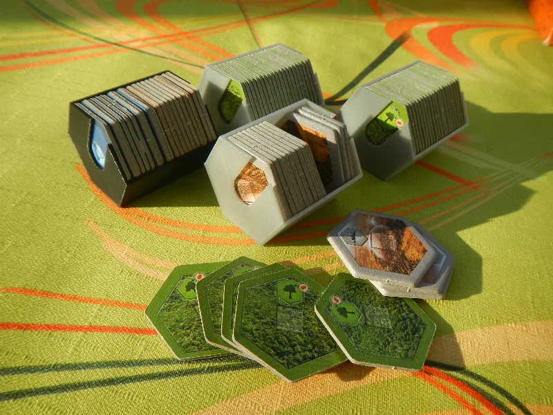 Short hex holder for Terraforming Mars