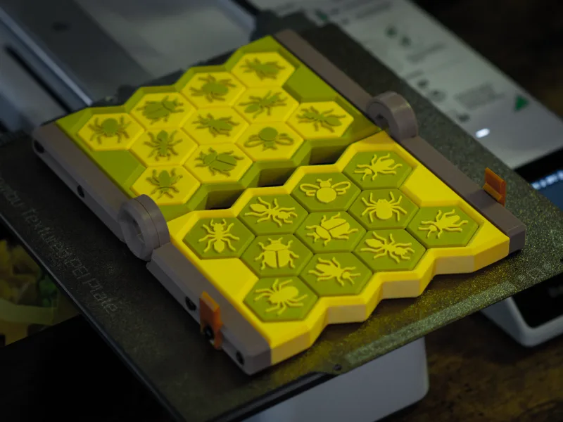 Case for Pocket Hive (Works with Magnetic Tiles)