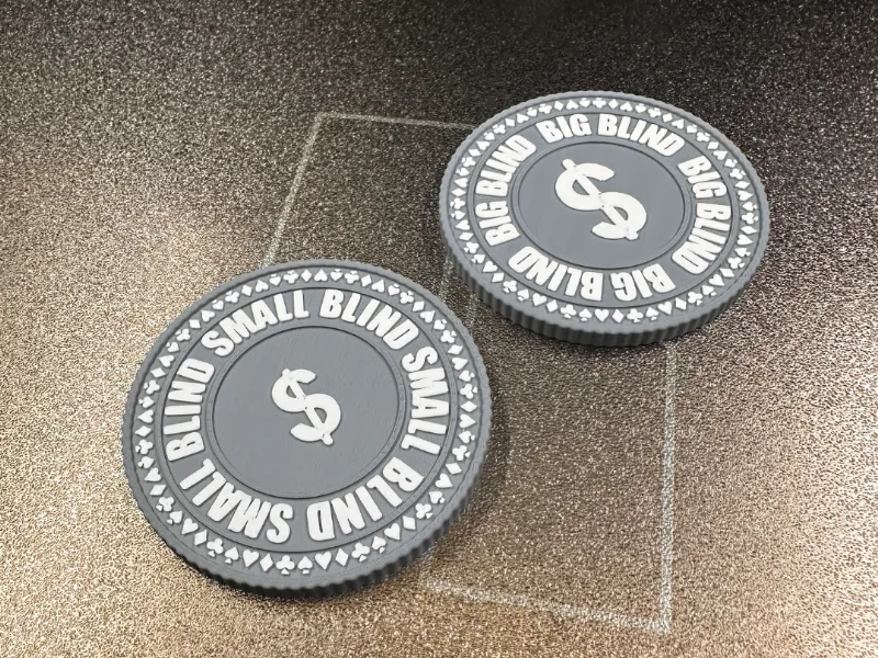 Small- and Big Blind Chip Poker