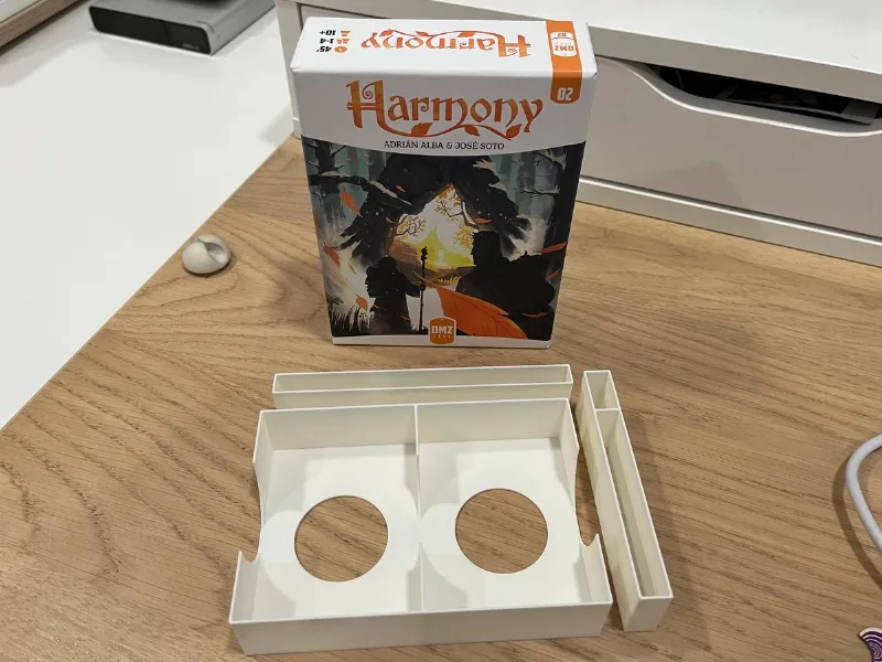 Harmony insert / organizer