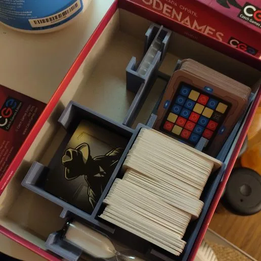 Codenames Box Oranizer