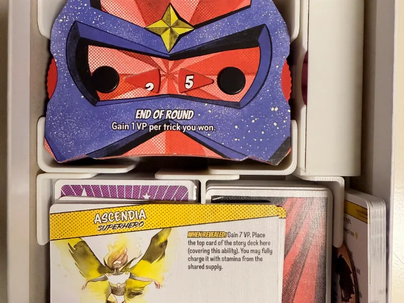 Origin Story organizer w/sleeved deck, no lid lift