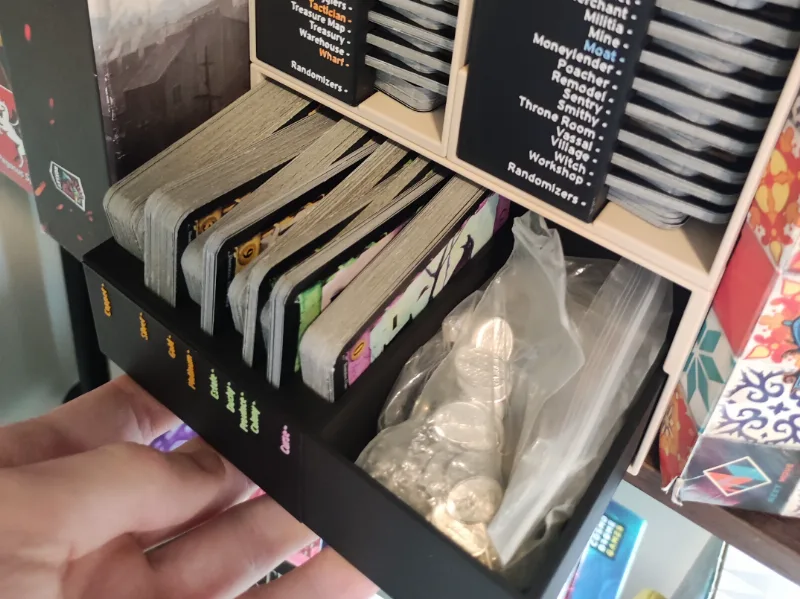 Ultra Compact Dominion Card Box (Basic Cards)