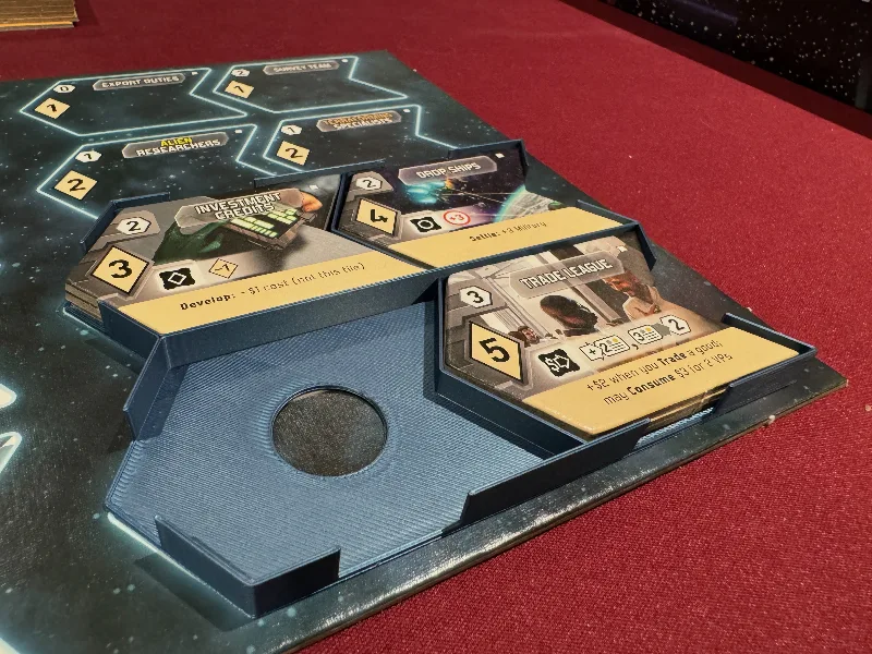 New Frontiers tray with notches