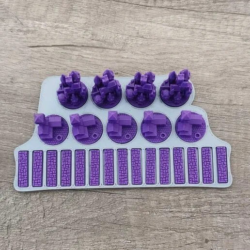 Base for personalized catan figures