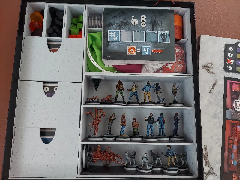 Storage Insert compatible with The Thing: The Boardgame