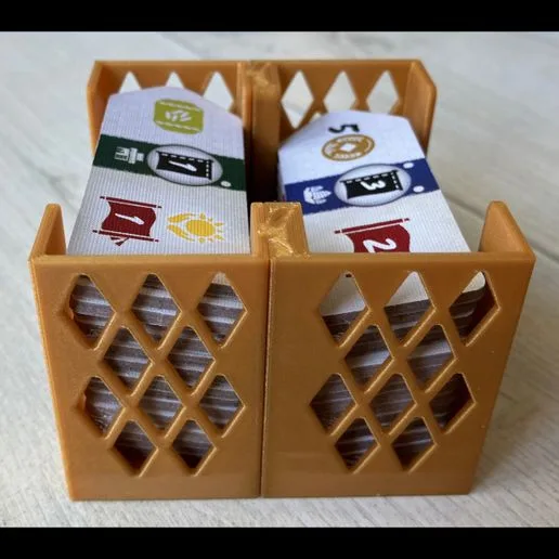 River of Gold, Building tray