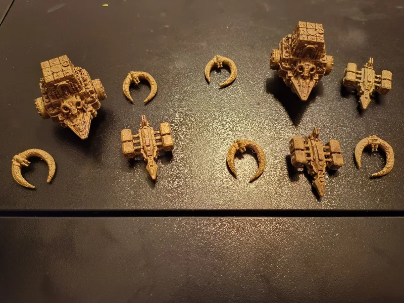 Last Light Spaceships - Gold theme