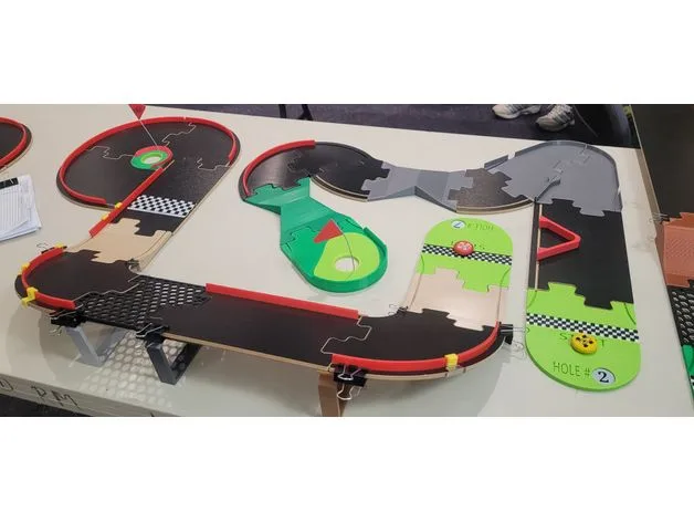 PitchPutt putting green + hole