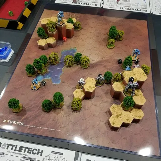 HEXTECH - Hex Hills - Simple Hex Hills (Free) - Desert Map Pack (Battletech Compatible Hex Hills)