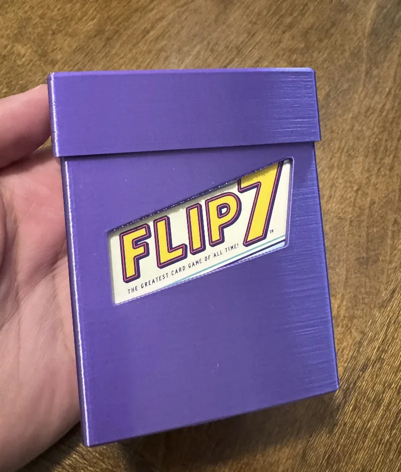 Flip 7 compact box