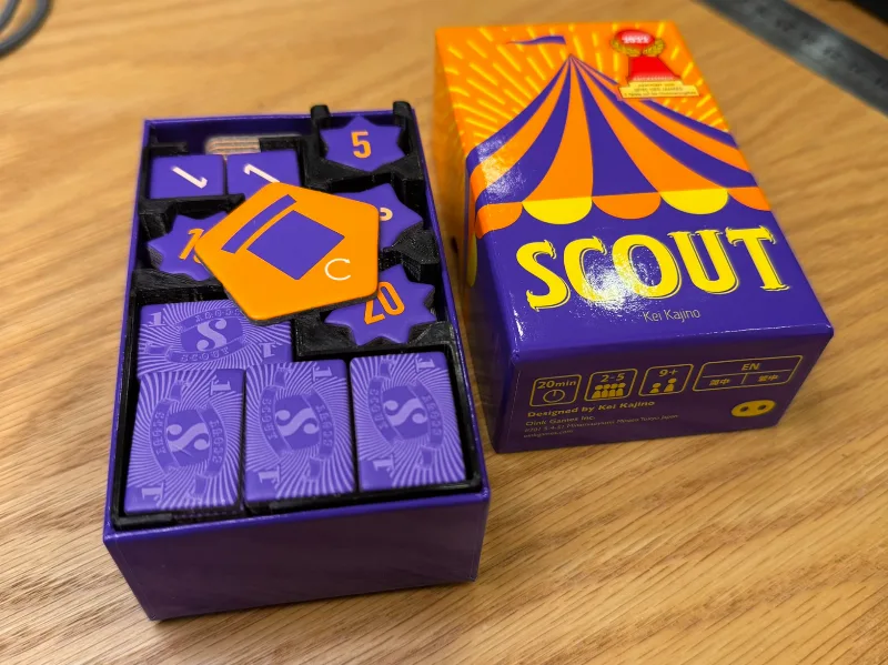 SCOUT insert compatible with sleeved card