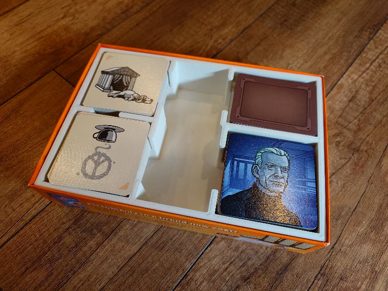 Codenames Pictures Box Insert