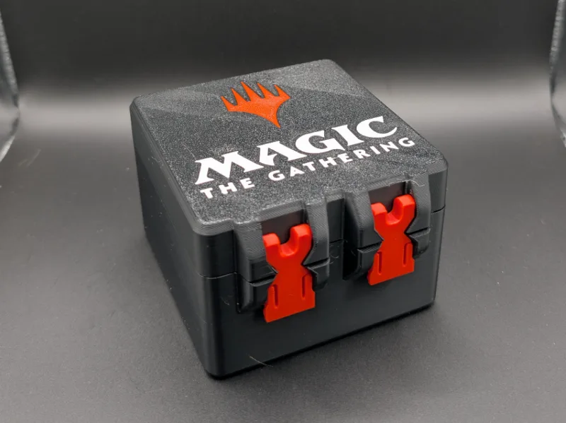 Magic The Gathering "200" Card Box - SnapLock