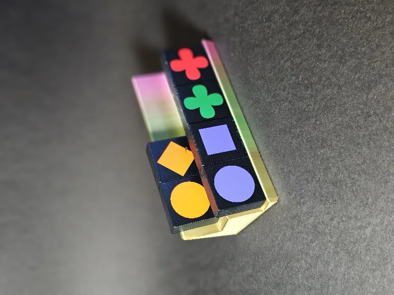 Qwirkle Two Tier Pro Stand