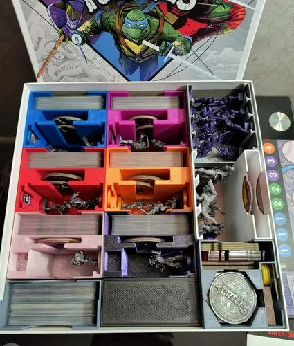 Insert to hold all the content for the game (extra minis, deluxe tokens, "Unlikely Heroes") into the core game box