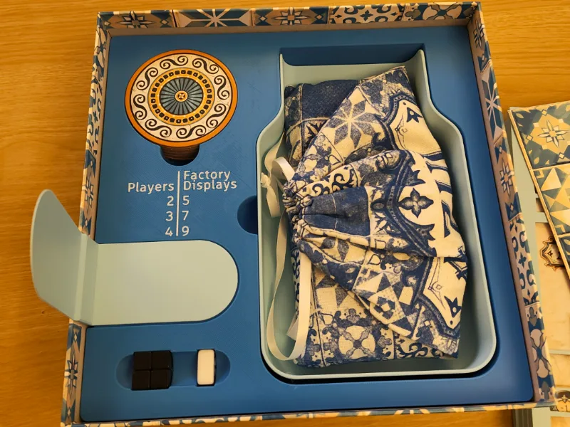 Azul boardgame insert