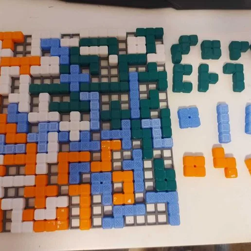 blokus 4 players brain teaser game