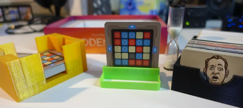 Codenames Card Game Organizer