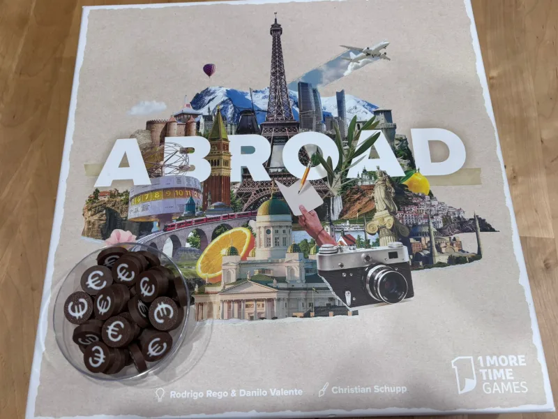 Abroad Luxury Play Figures