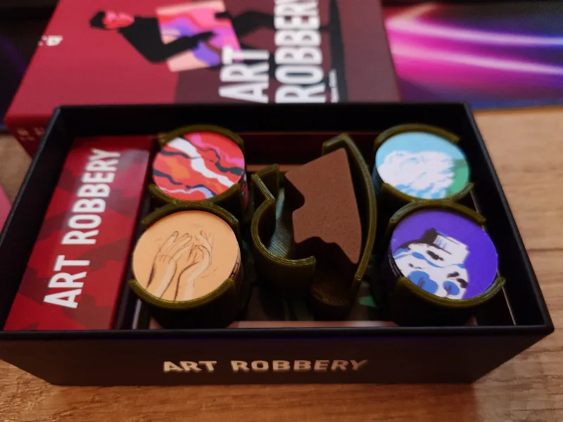 Art Robbery insert