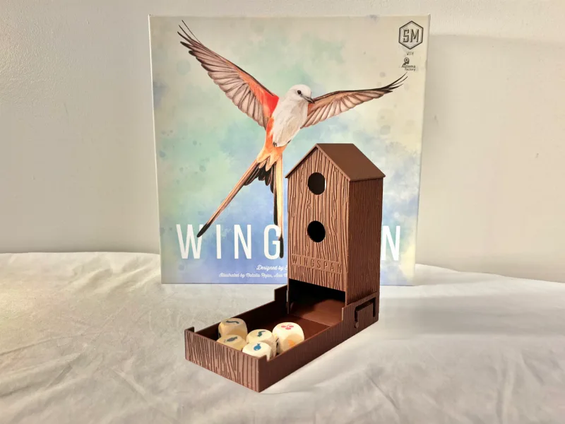Collapsible Wingspan Birdfeeder