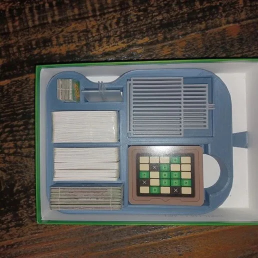 Codenames: Duet, Box organizer