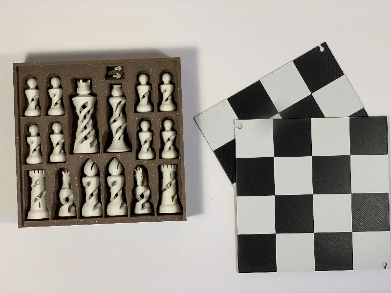 Chess boxes with integrated chessboard