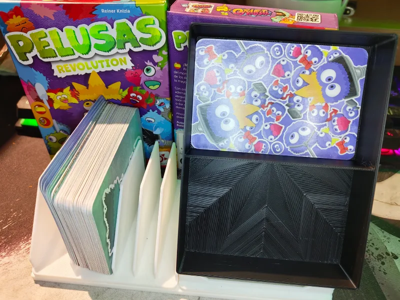 Revolution Lint Box
