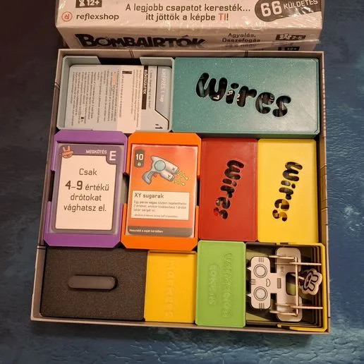 Bomb Busters insert - Compatible with sleeved cards