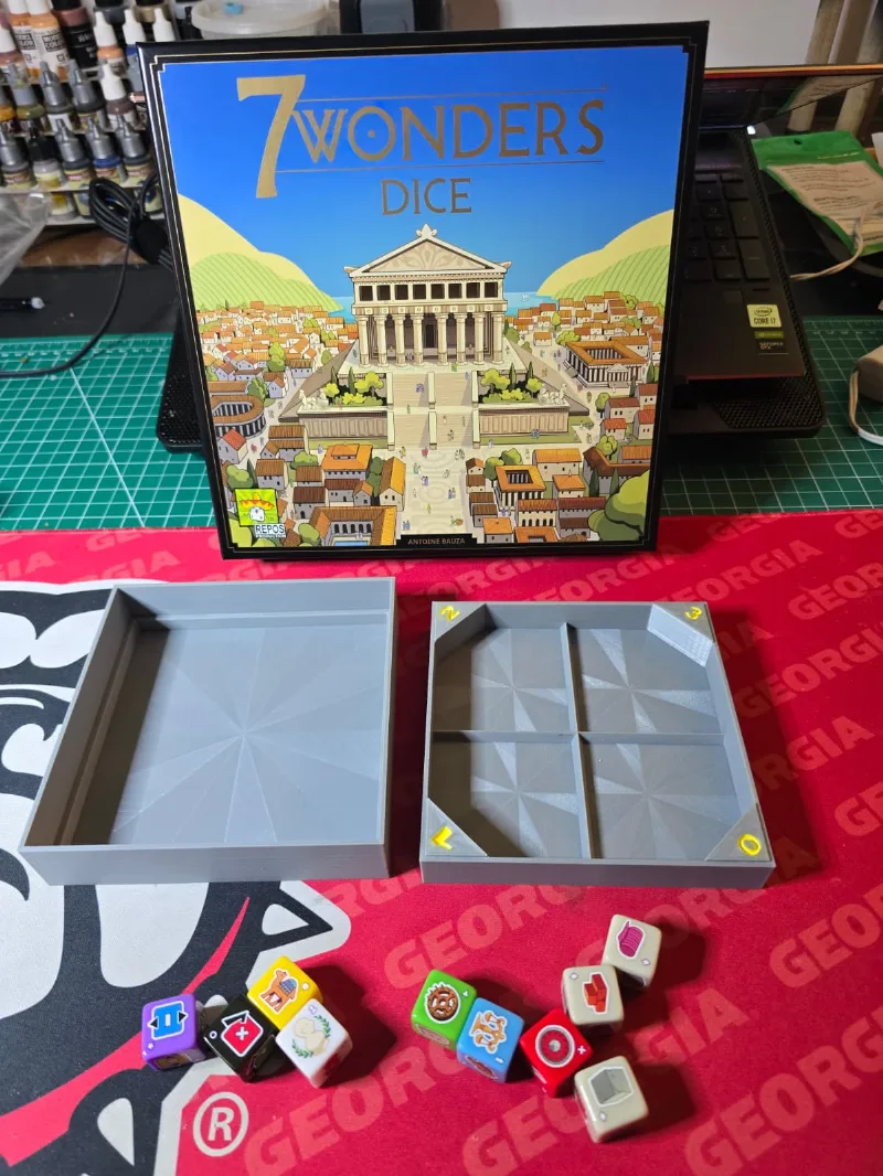7 Wonders Dice Forum Container