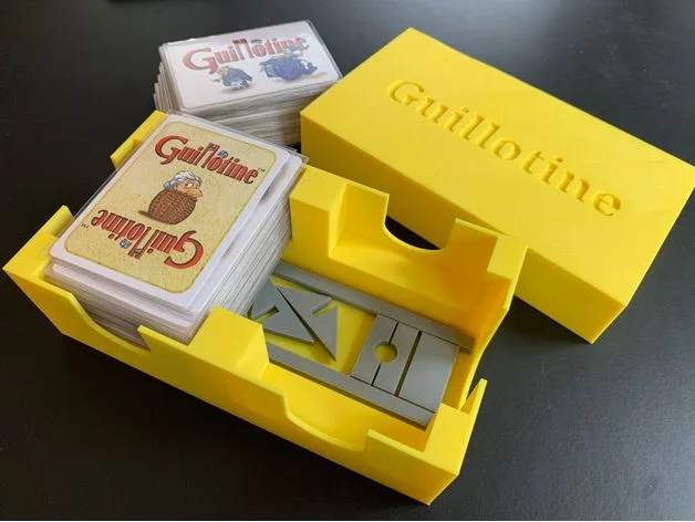 Insert/Organizer and Guillotine for the board game Guillotine