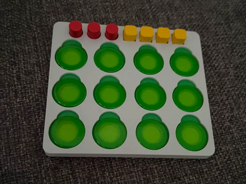 Bomb Busters Tray - Acrylic Tokens