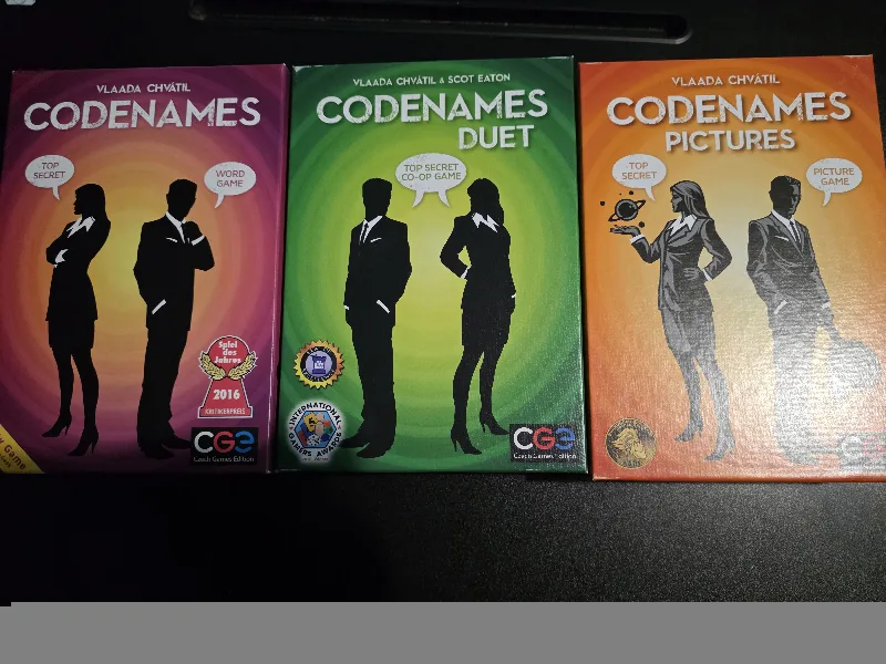 Codenames 3 in 1 Insert