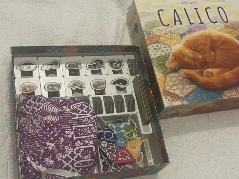 Calico box insert