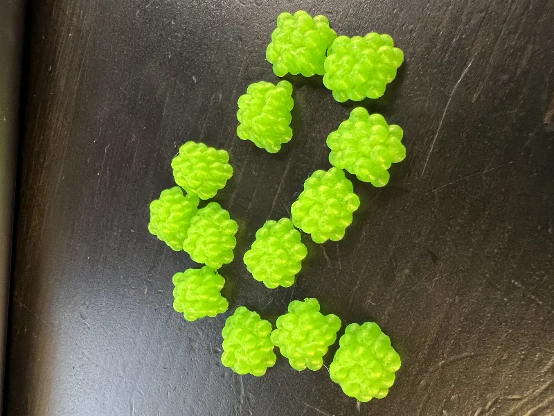 Tiny Caviar / Fish Eggs - made for Finspan
