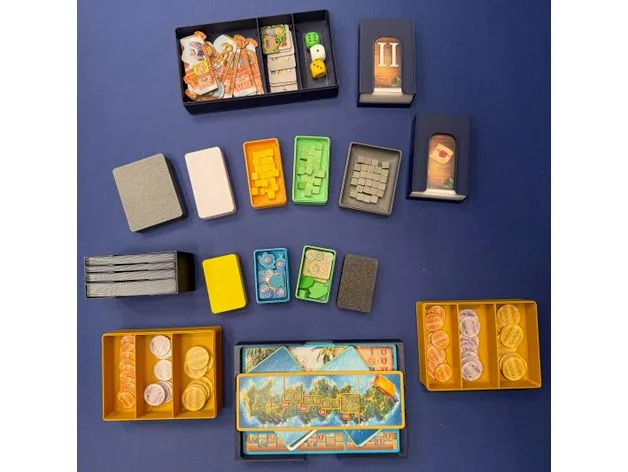 Pirates of Maracaibo insert (supports sleeves)