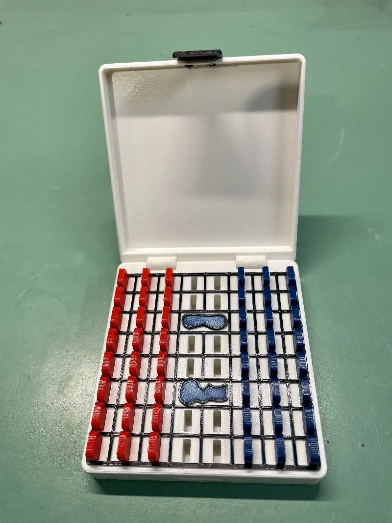 Travel Mini-Stratego game