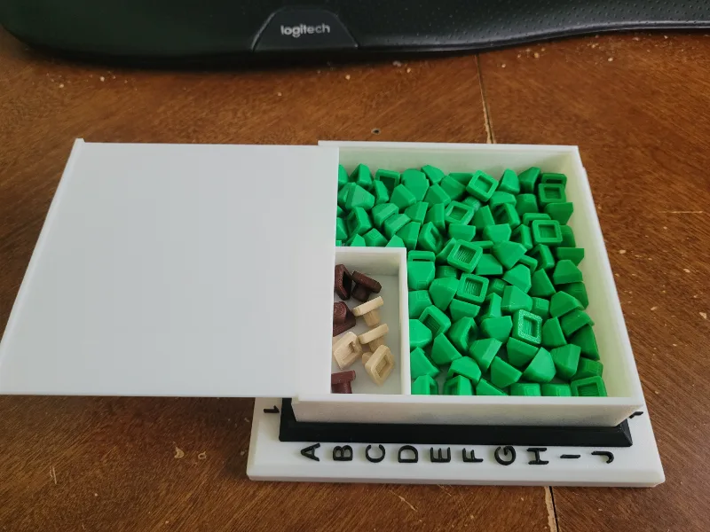 Box for game of the Amazons