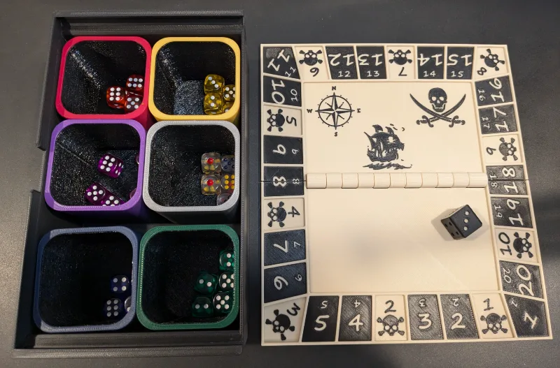 Liar's Dice (Perudo) Board Game w/ Bidding Board
