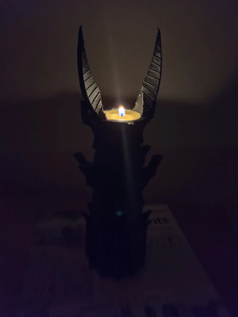 Barad-Dûr (Barad-Dur) The Lord of the Rings cake candle holder / topper