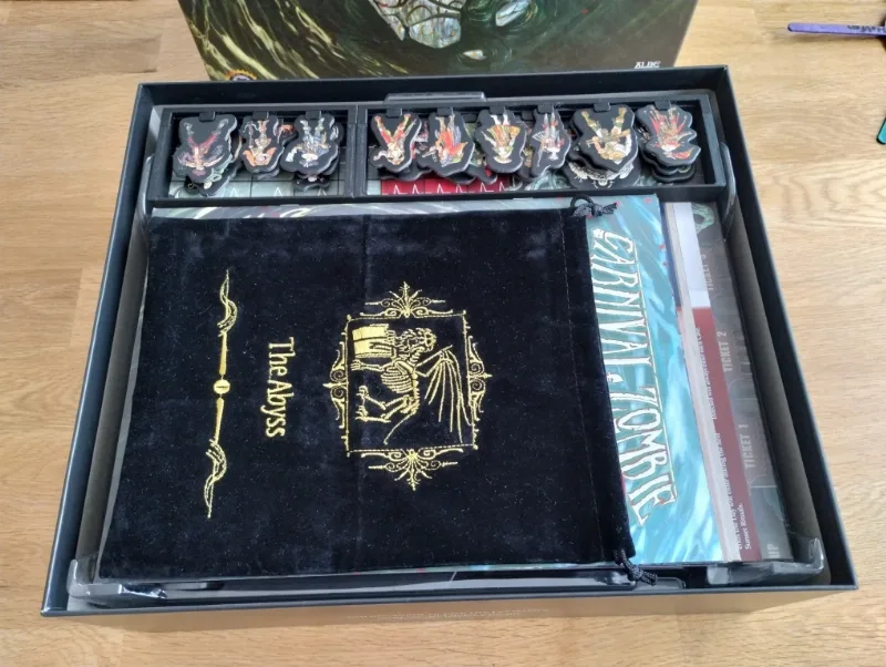 Carnival Zombie (2nd edition) boardgame insert