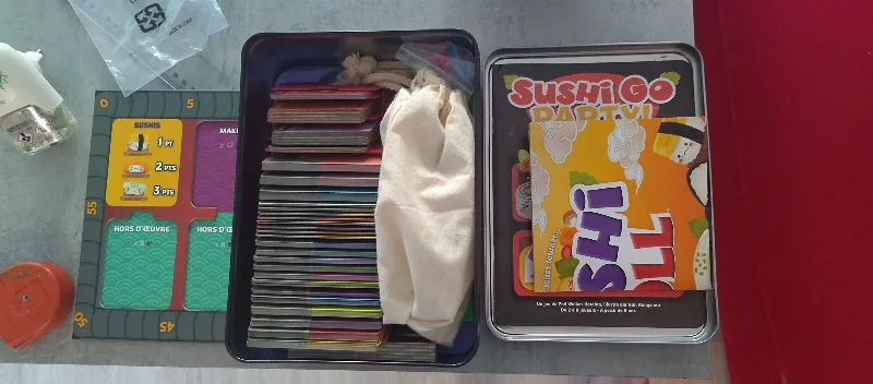 Insert for Sushi Go Party + Sushi Roll in Sushi Go Party's box