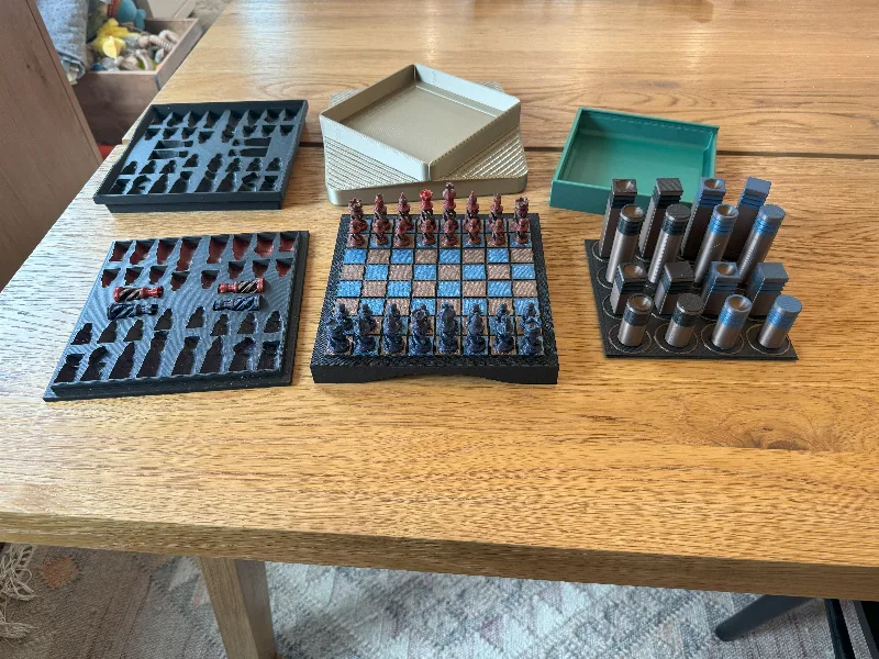 Magnetic Chess and Quarto for multimaterial printers