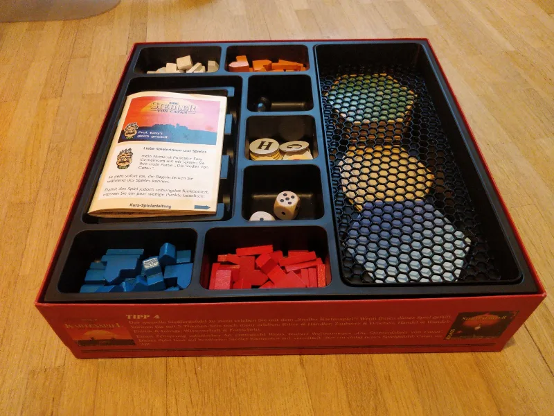 2000/2001  wooden settlers of catan vertical storage / Siedler von Catan Holz vertikale Lagerung
