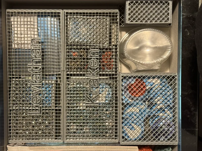 Abyss +all expansions +sleeved cards +reduced PLA
